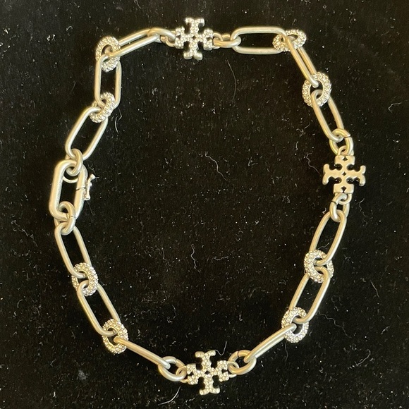 Tory Burch Elegant silver toneChain Bracelet
